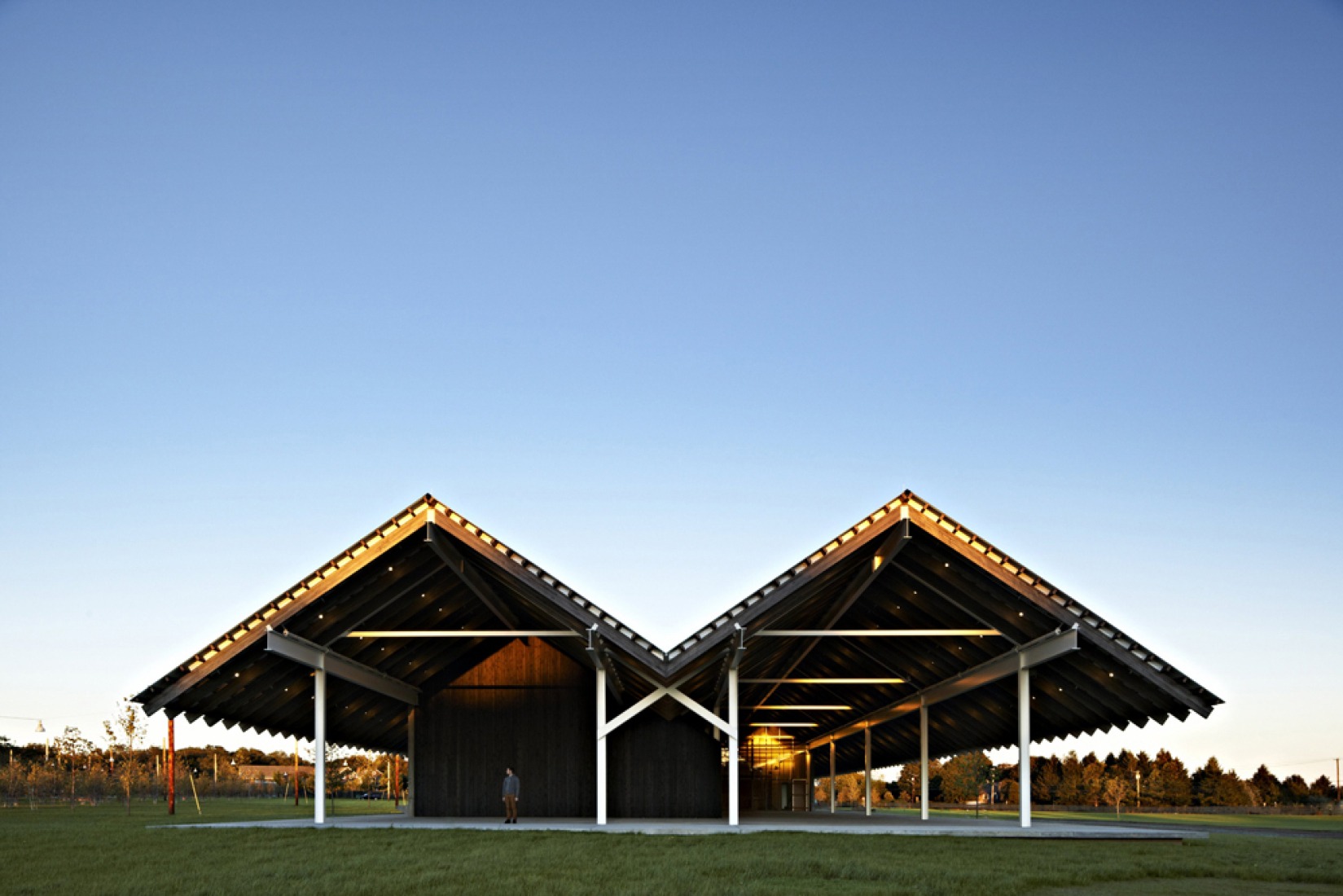 Parrish Art Museum by Herzog & de Meuron | METALOCUS